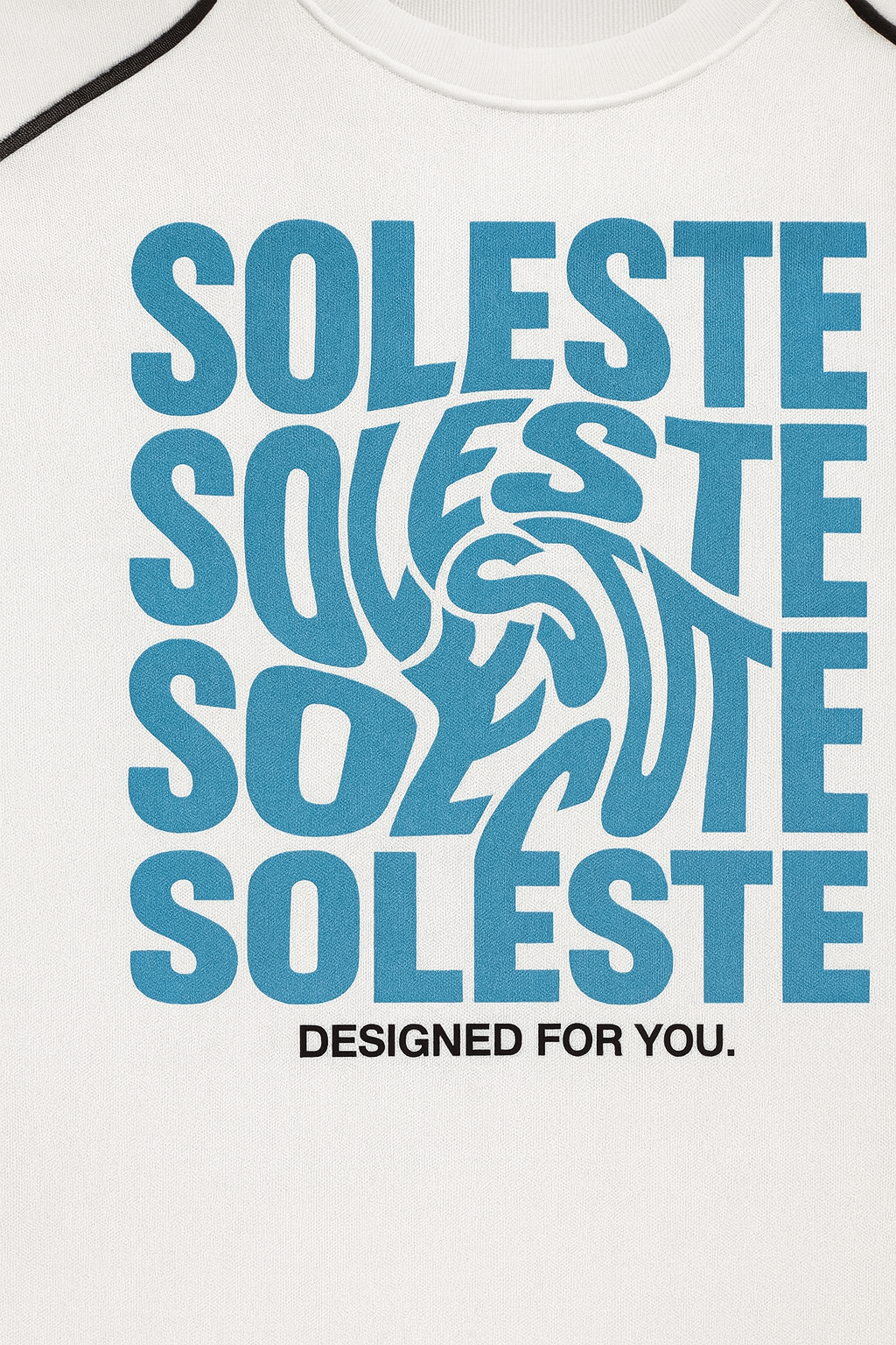 Soleste™ White Oversized Street Tee – Blue Warped Graphic Cotton Shirt